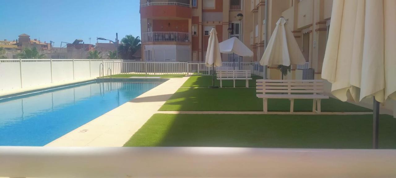 Alojamiento Roquetas De Mar Ngoại thất bức ảnh
